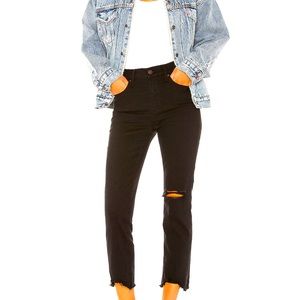 Levi’s black high rise frayed hem jeans. size 26